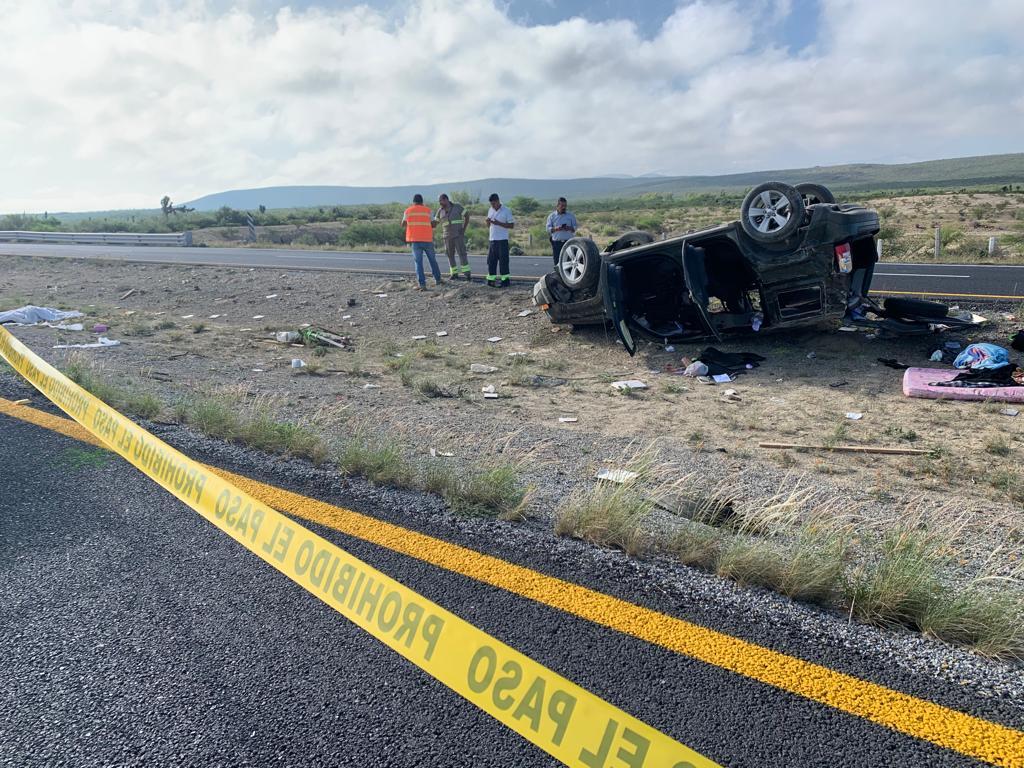 Mujer pierde la vida en accidente en la Saltillo Torreón